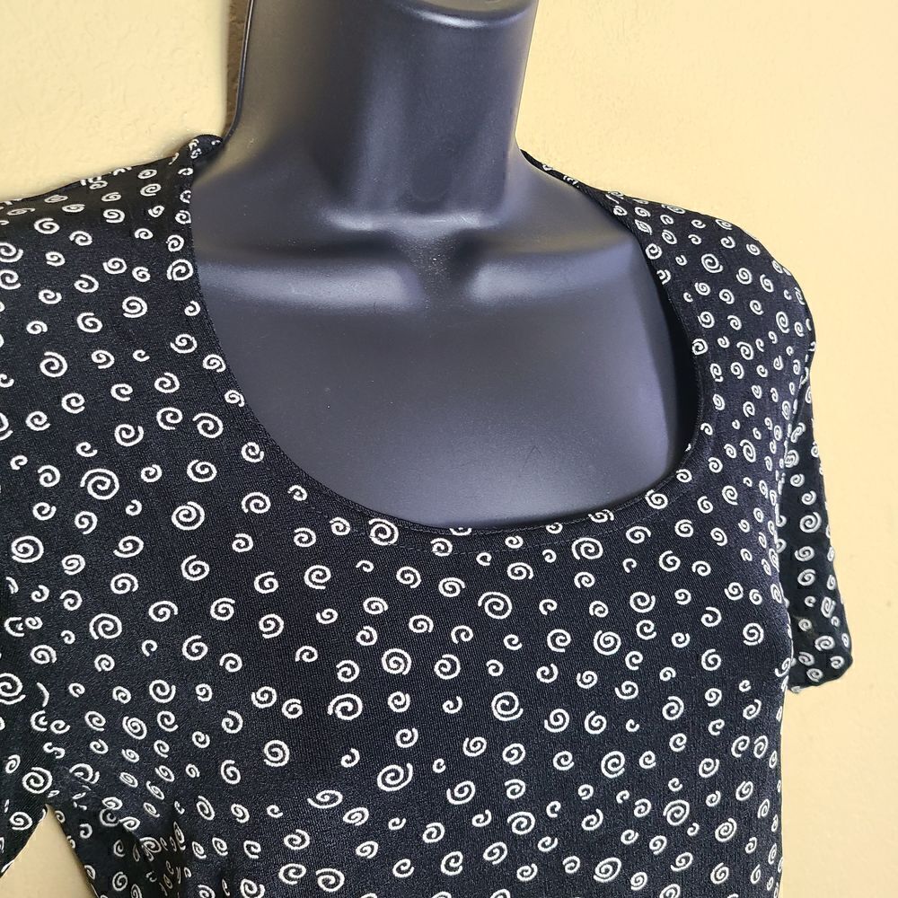 Vintage Susan Lawrence Swirl Top - Picture 3 of 7